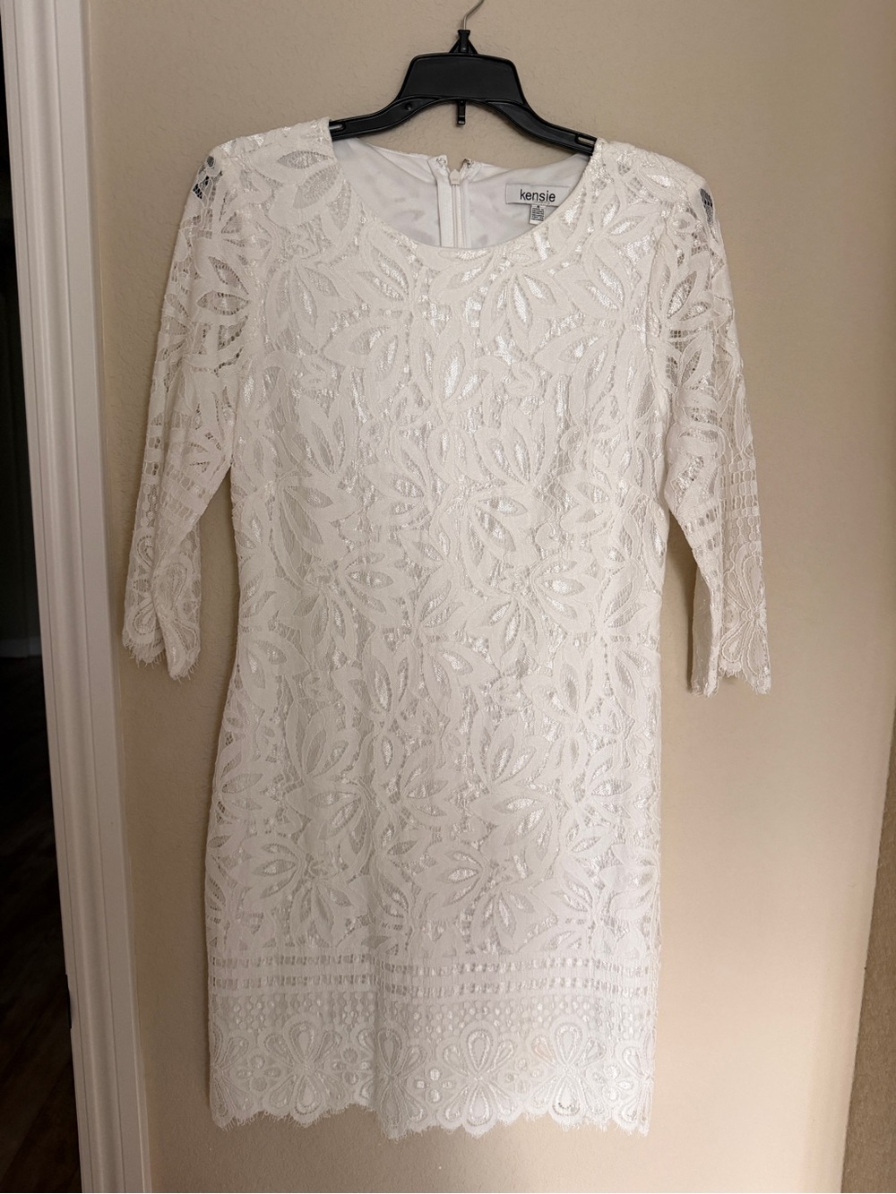 Kensie White Lace Long-Sleeve Sheath Dress